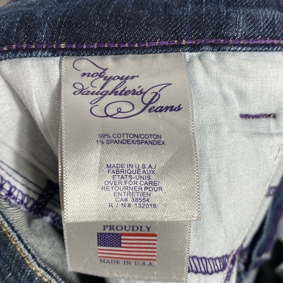 Classic Blue Women's Jeans - Picture 12 of 12